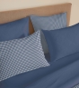 Pack linge de lit Gabrielle marine 220 x 240 cm – Housse de couette + Drap housse 140 x 190 cm + 4 taies – 100% coton 57 fils
