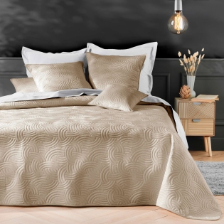 Couvre-lit 240x260 cm + 2 housses de coussin 60x60 cm – Velours uni matelassé SOLANGE Beige