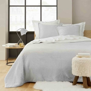 Couvre lit 220 x 240 cm +2 taies  60x60  cm en velours relief/sherpa Mylene Gris