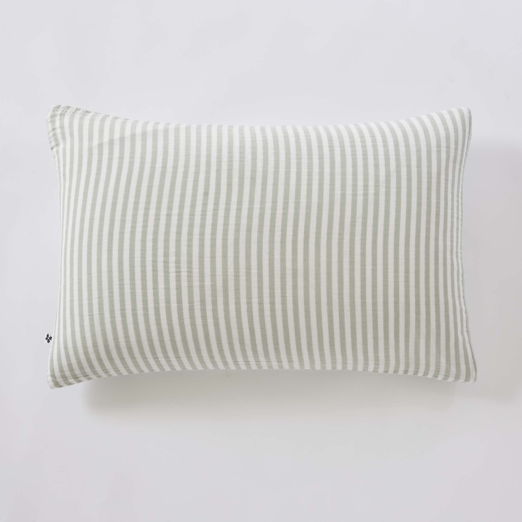 Taie d’oreiller LIVIA 50 x 70 cm – Double gaze de coton rayée – Eucalyptus