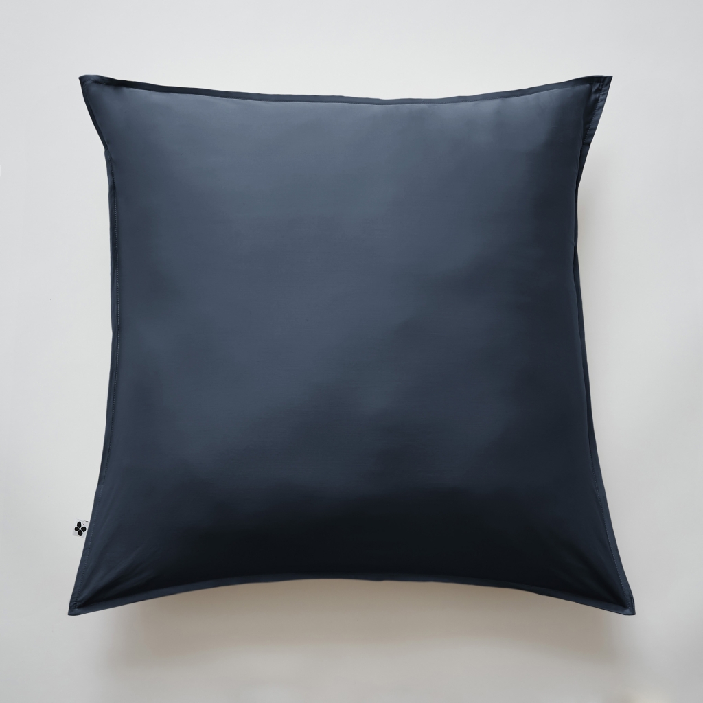 Taie d’Oreiller 63 x 63 cm – Satin de Bambou – Salomé Minuit