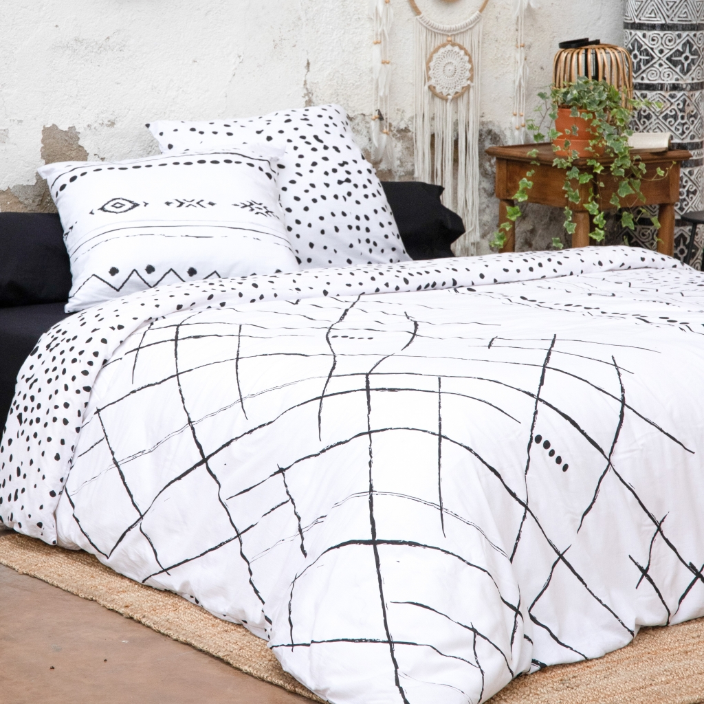 Parure de Lit Ikat Blanc - 200 x 200 cm + 2 Taies d'Oreiller en Coton 57 Fils