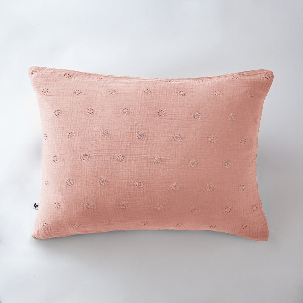 Taie d'oreiller brodée en gaze de coton 50 x 70 cm Gaïa Boho Rose pêche