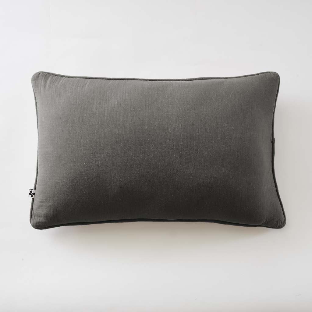 Coussin déhoussable 40 x 60 cm – Gaze de coton unie GAÏA Granit