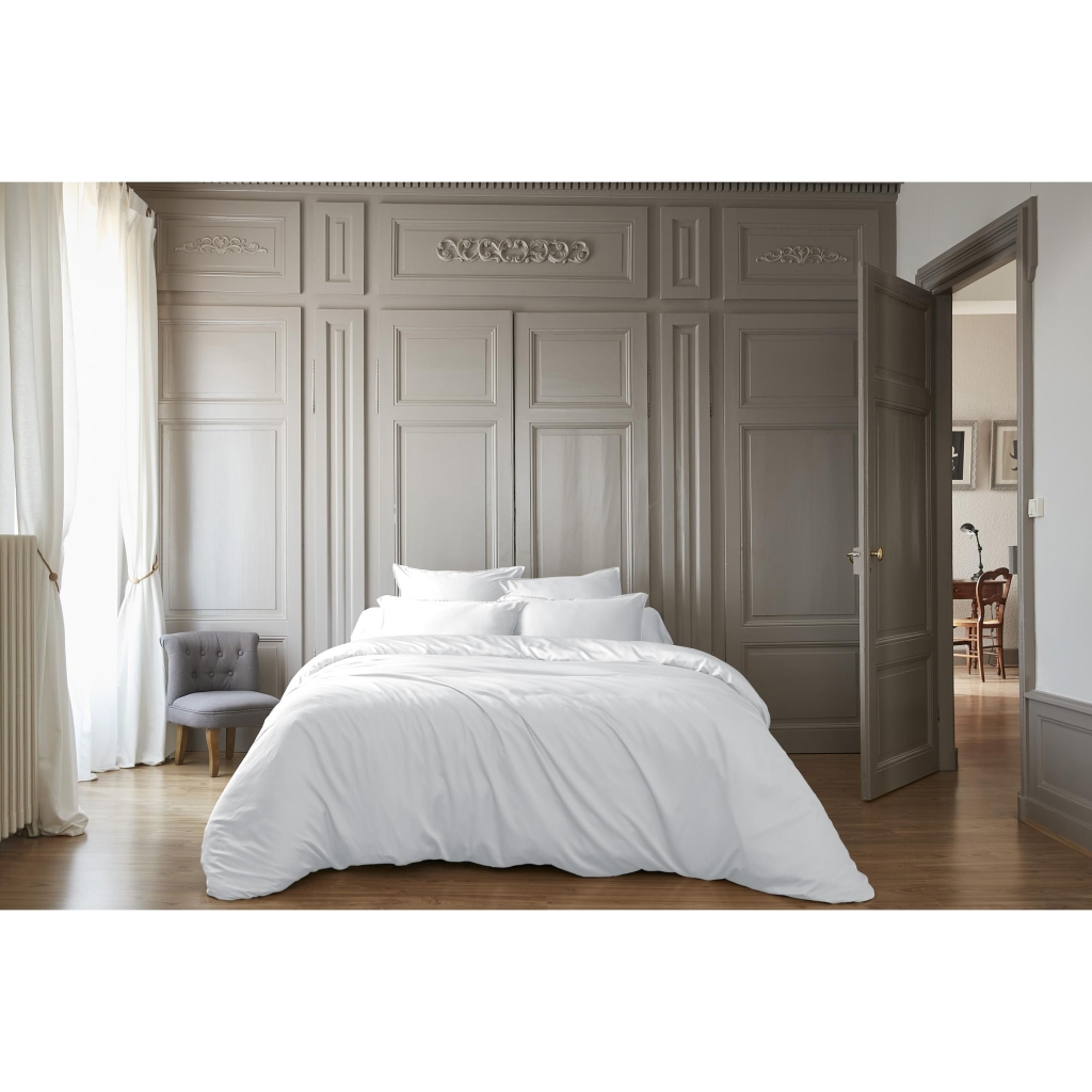 Pack Housse de couette 240 x 220 cm bambou de satin 120 fils Salomé + Drap housse 140 x 190 cm Blanc