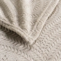 Plaid 125 x 150 cm flanelle relief unie nelia Taupe