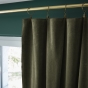 Rideau ajustable + 8 anneaux pince  140 x 270 cm velours de coton César Vert kaki