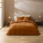 Housse de couette 240 x 220 cm - Coton relief uni CLARA - Texture structurée - 2 taies 63 x 63 cm - Caramel