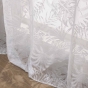 voilage à oeillets 140 x 240 cm maille ysora — blanc motif feuillage