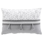 Coussin dehoussable pompon 40x60 cm coton/polyester imp.+dentelle Flavie