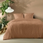 Housse de couette 240 x 220 cm microfibre unie tuftée HELTIE + 2 taies Mocha