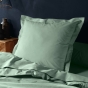 Taie d'oreiller 63 x 63 cm uni 57 fils lina +point bourdon Sauge