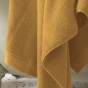 Drap de douche Softy 70 x 140 cm – Éponge Zero Twist 100% coton peigné 600 g/m² – Ocre