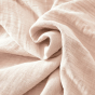 Parure de lit 260 x 240 cm + drap housse 160 x 200 cm + 2 taies 60 x 60 cm gaze de coton Guimauve