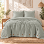 Housse de couette 240 x 220 cm + 2 taies 65 x 65 cm 100% percale de coton 120 fils PERRINE – Céladon