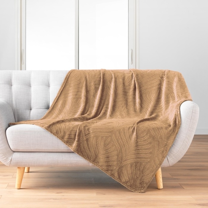 Plaid 125 x 150 cm flanelle relief unie nelia Camel