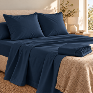 Ensemble literie 4 pièces – Drap plat 240 x 300 cm + drap housse 140x190 cm + 2 taies 63x63 cm – Percale 78 fils – Bleu