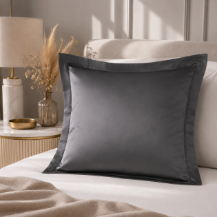Taie d'Oreiller 65x65 cm Graphite – Satin de Coton 120 Fils/cm² – Hôtellerie Haut de Gamme