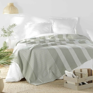 Couvre lit 2 personnes 220 x 240 cm coton/polyester tisse adele Sauge sur Mon Linge de Maison Couvre lit 2 personnes 220 x 240 cm coton/polyester tisse adele Sauge