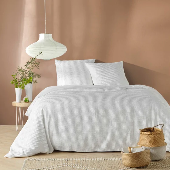 Housse de couette 240x220 cm + 2 taies – Microfibre gaufrée unie blanche ABELIA