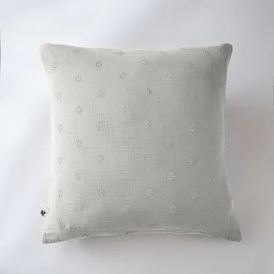 Taie d'oreiller brodée en gaze de coton 60 x 60 cm Gaïa Boho Gris