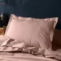Taie d'oreiller 50 x 70 cm uni 57 fils lina  +point bourdon Rose
