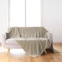  Plaid 180 x 220 cm en flanelle relief uni – Modèle ARYA – Coloris Taupe