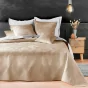 Couvre-lit Velours Uni Solange - 220 x 240 cm - Beige + 2 housses de coussins 60x60 cm