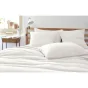 Taie d'oreiller gaze de coton brodée fil or 60 x 60 cm Gaia Chic Blanc