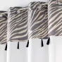 panneau a oeillets 140 x 240 cm voile sable+top imprime+pompon maroni