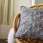 coussin déhoussable avec passepoil 40 x 60 cm gaze de coton imprimée malia