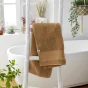 Serviette de toilette 50 x 90 cm éponge unie garance camel Marron